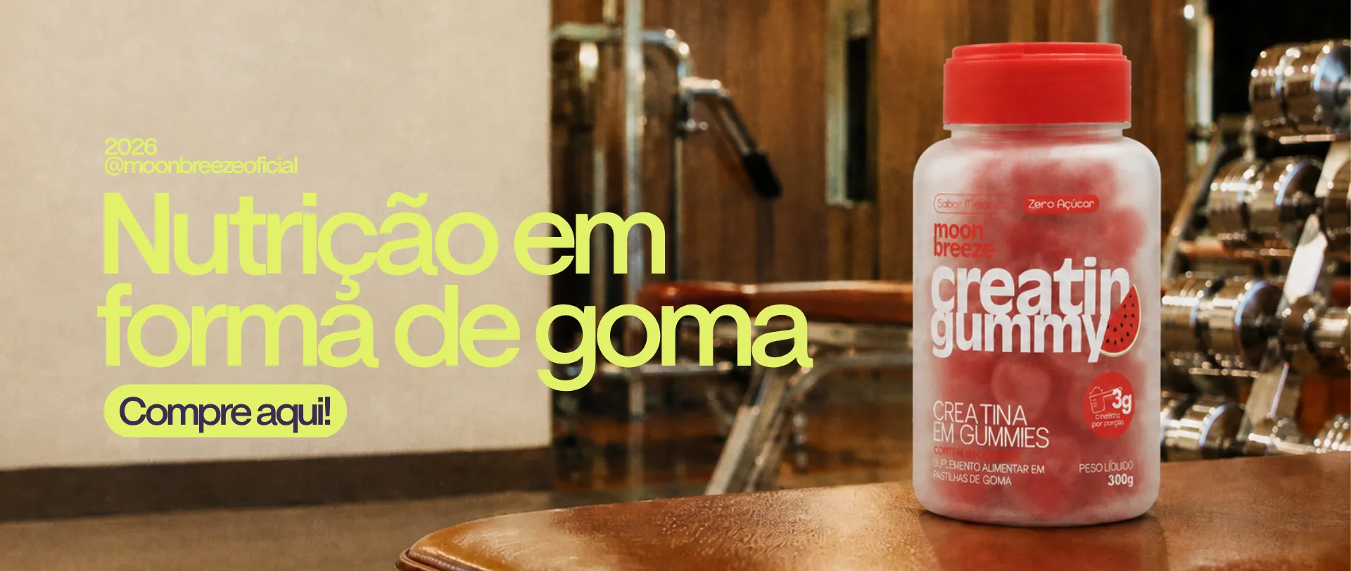 Pote de Creatin Gummy Moon Breeze sabor melancia em uma academia